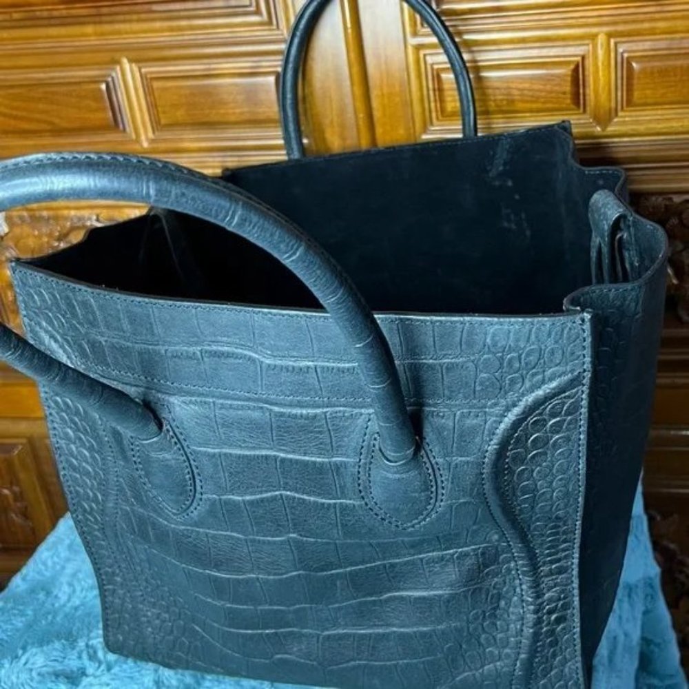 CELINE PHANTOM HANDBAG CROCODILE EMBOSSED LEATHER - Picture 6 of 15